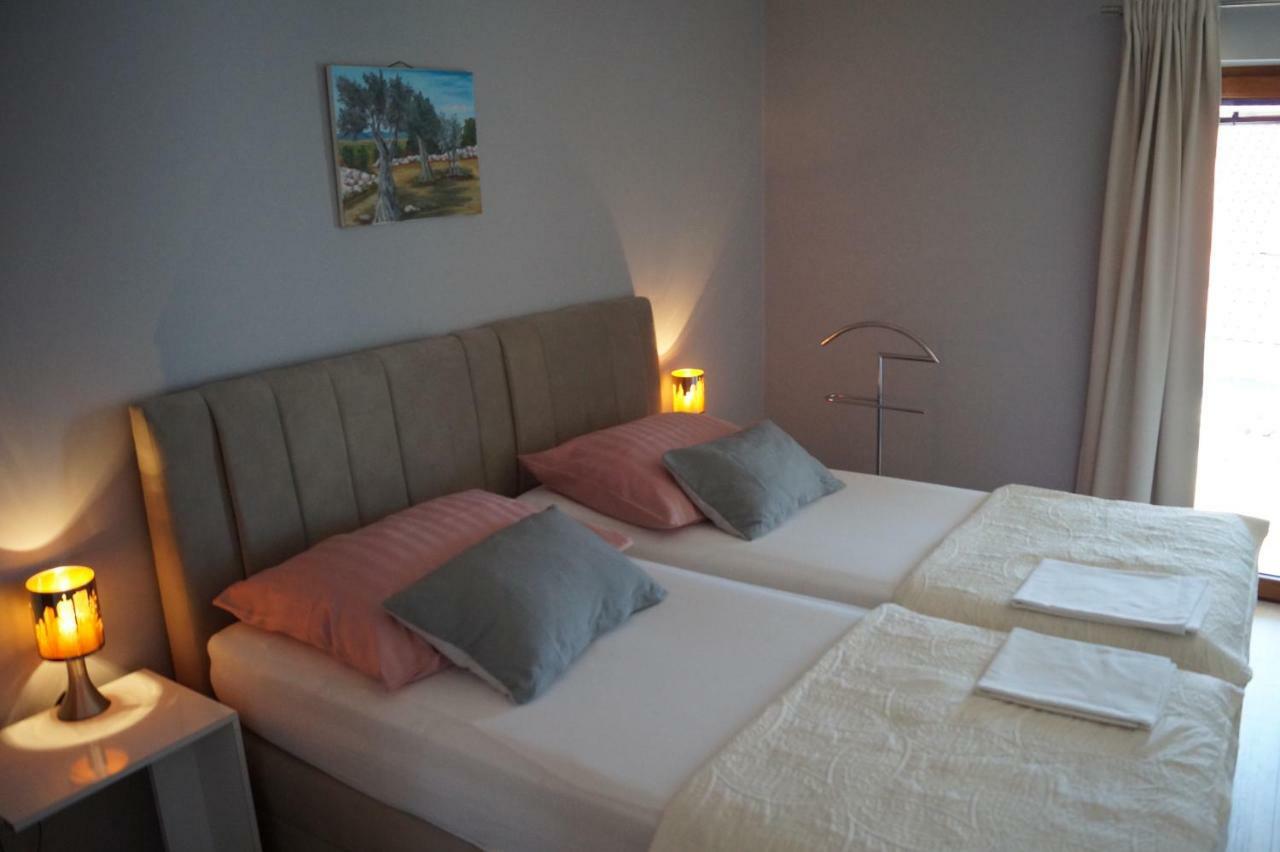 Apartment Lucija Кострена Экстерьер фото