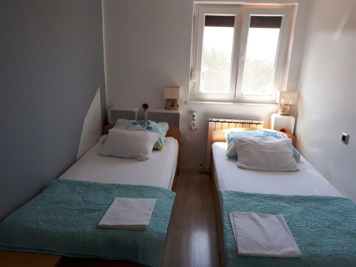 Apartment Lucija Кострена Экстерьер фото